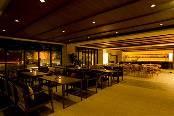 Hotel Bar