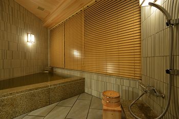 Deep Soaking Bathtub