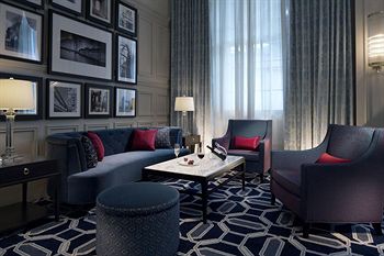 Hotel Lounge