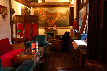Hotel Lounge
