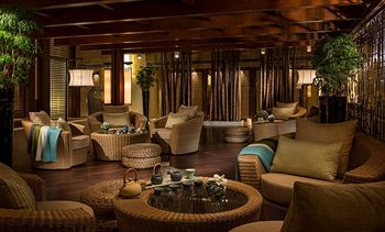 Hotel Lounge