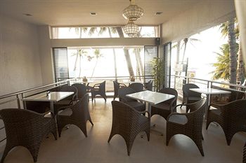 Hotel Lounge