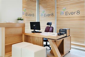 Concierge Desk