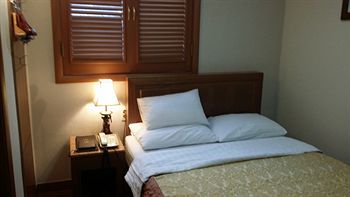Guestroom View