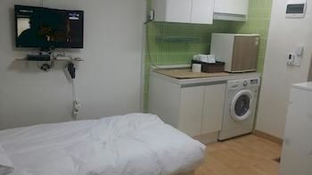 In-Room Kitchenette