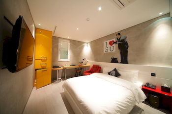 Guestroom