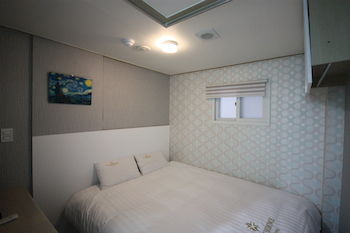 Guestroom View