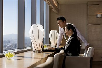 Executive Lounge