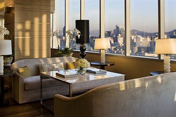 Executive Lounge