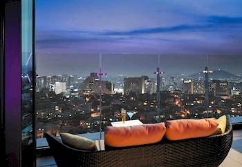 Hotel Bar