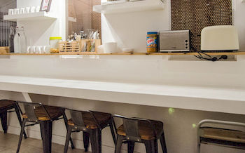 Snack Bar