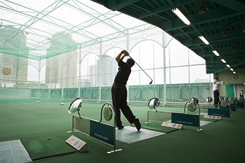 Indoor Golf Driving Range