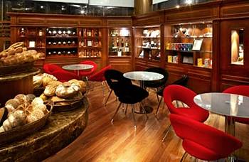 Hotel Lounge