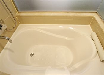 Deep Soaking Bathtub