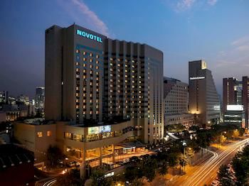 Hotel Front - Evening/Night
