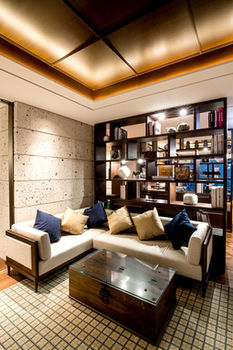 Executive Lounge