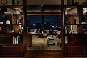 Executive Lounge
