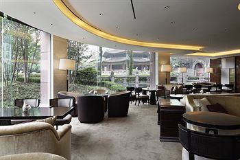Hotel Lounge