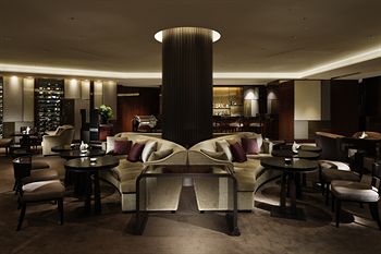 Hotel Lounge