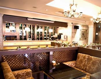Hotel Lounge