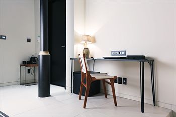 In-Room Business Center