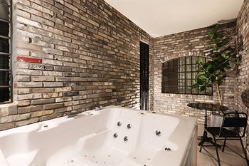Jetted Tub