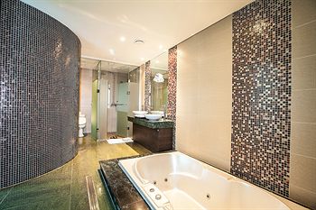 Jetted Tub
