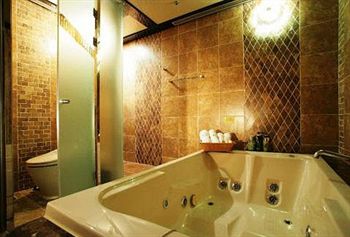 Jetted Tub