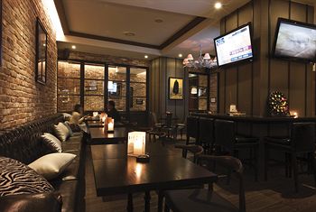 Hotel Bar