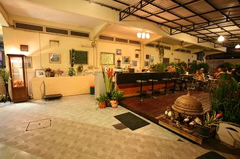 Hotel Bar