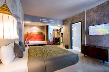 Guestroom