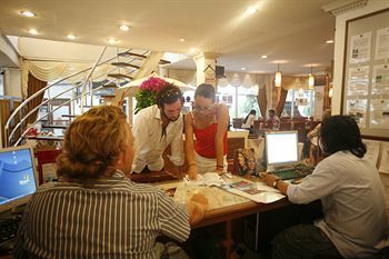Concierge Desk