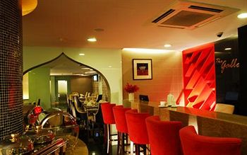 Hotel Bar