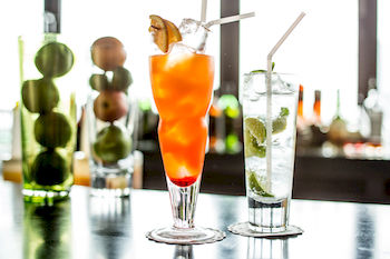 Hotel Bar