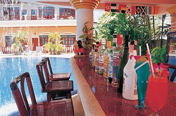 Poolside Bar