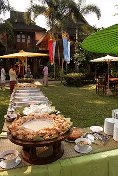 Outdoor Banquet Area