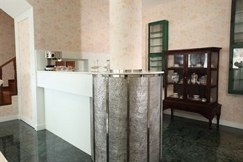 In-Room Kitchenette