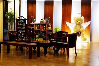 Hotel Bar