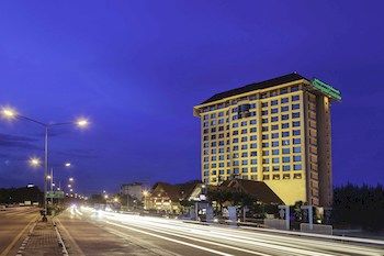 Hotel Front - Evening/Night