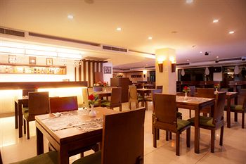 Hotel Bar