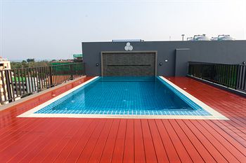 Rooftop Pool