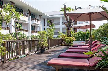 Sundeck