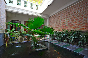 Courtyard View