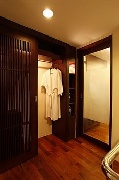 In-Room Safe