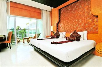 查納萊浪漫渡假飯店 Chanalai Romantica Resort