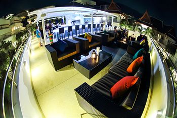 Hotel Lounge