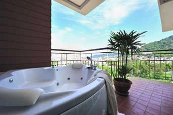 Jetted Tub