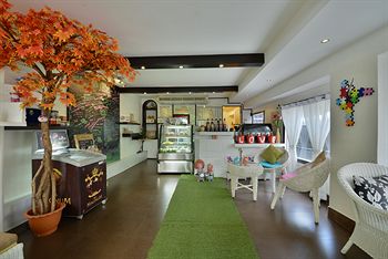 Coffee Shop
