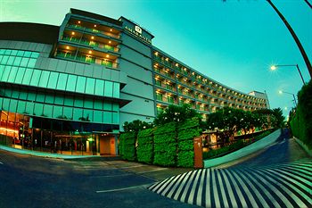 Hotel Front - Evening/Night