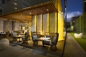 Hotel Lounge